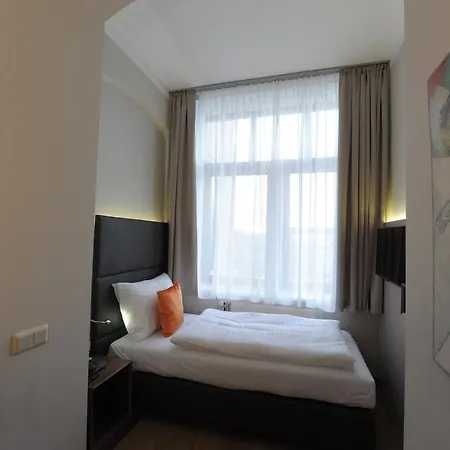 Hotel Eee Perg