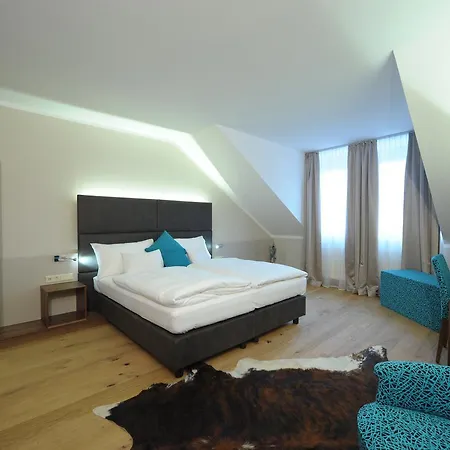 Eee Hotel Perg