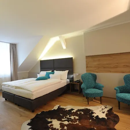 Eee Hotel