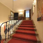 Eee Hotel 3*